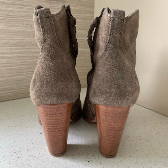 Joie Suede Ankle Bootie Taupe 7.5 US - Picture 8 of 9